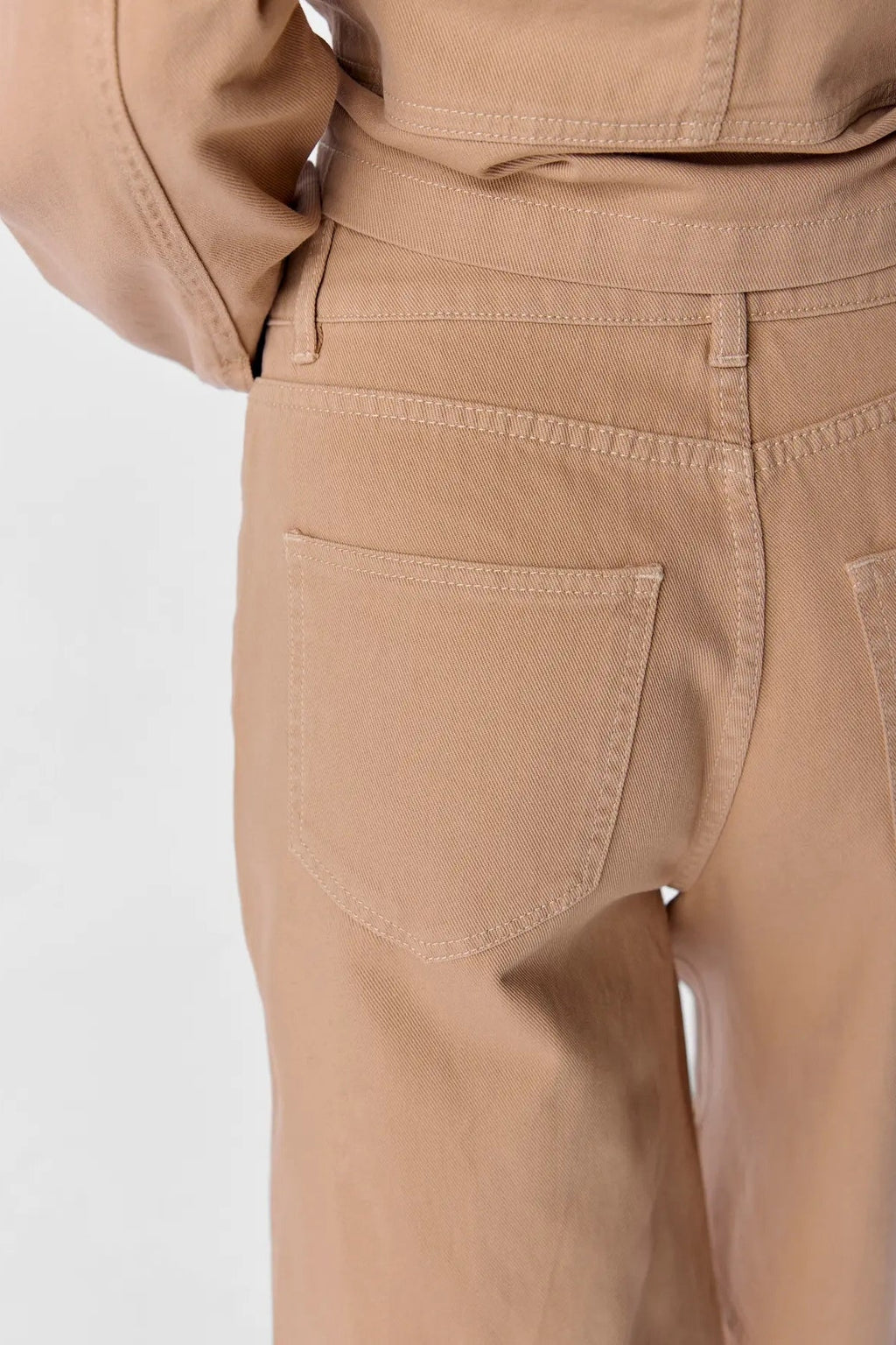 Avery Bermuda Jeans - Sandfarvet