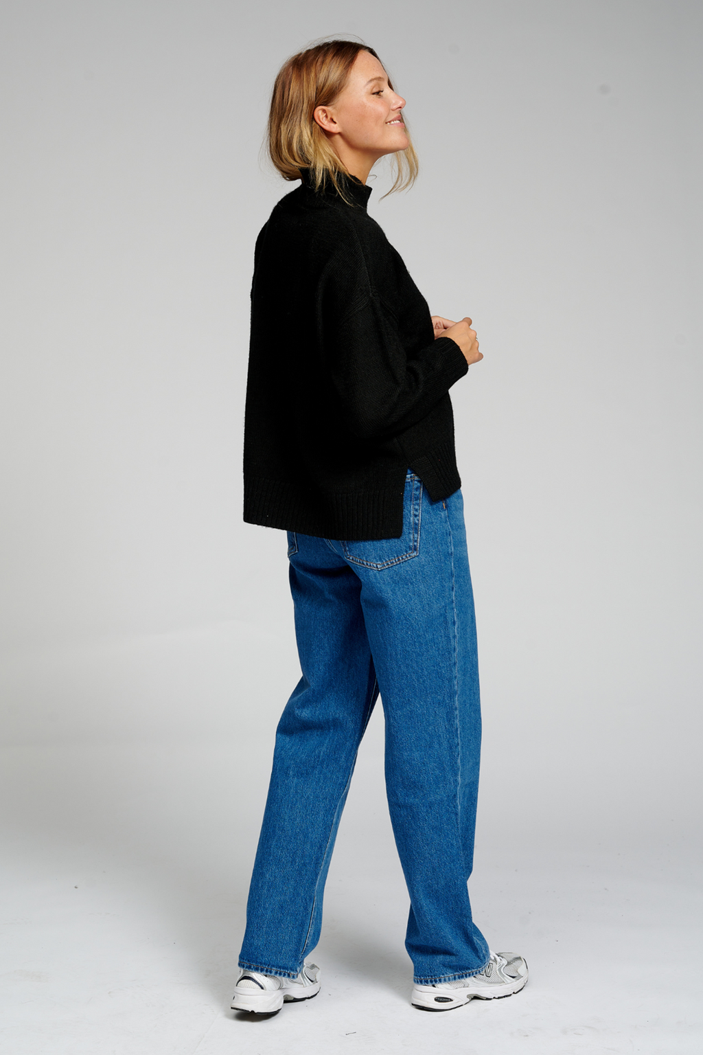 Oversized Strikket Rullekravetrøje - Sort