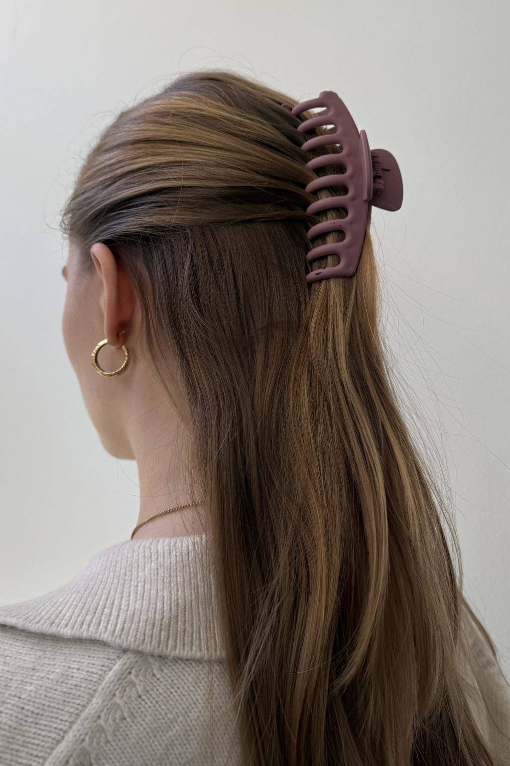 Olivia Hårklemme - Frosted Rød