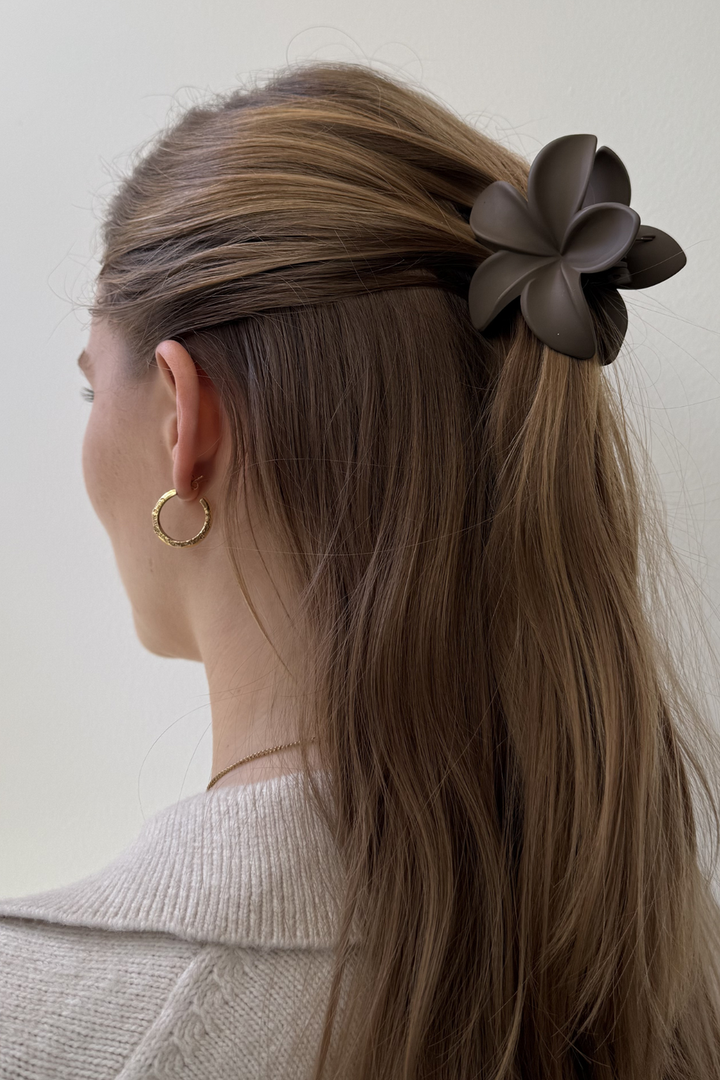 Blomsterhårspænde - Brun