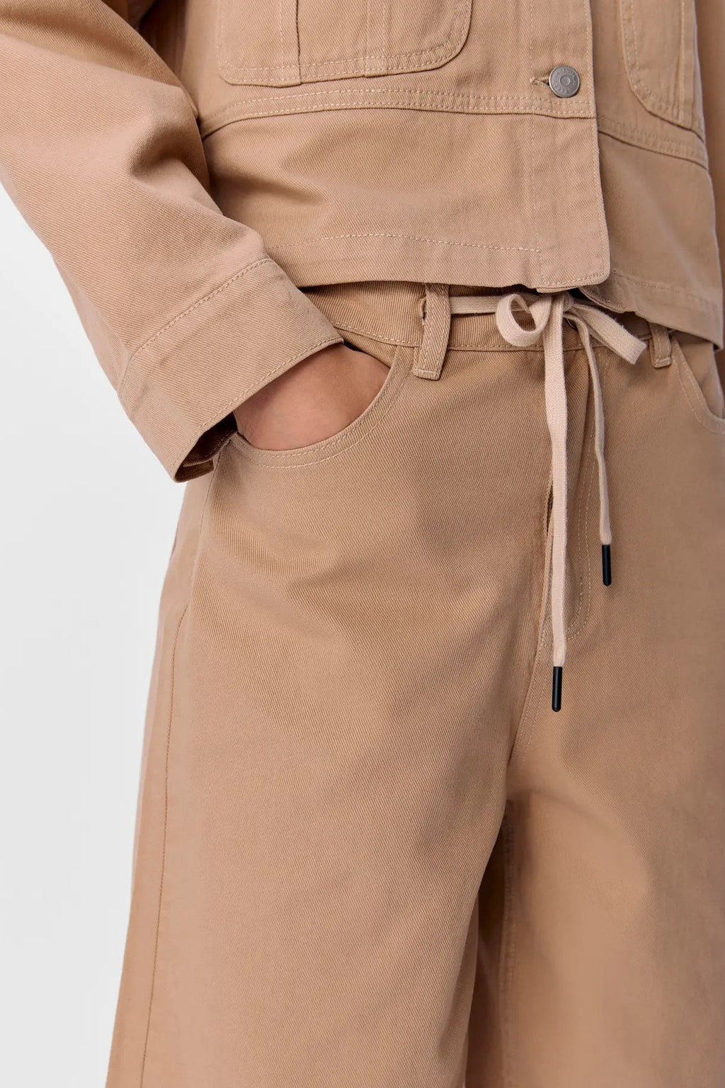 Avery Bermuda Jeans - Sandfarvet
