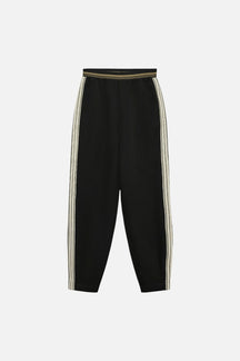 Somya Pant - Sort