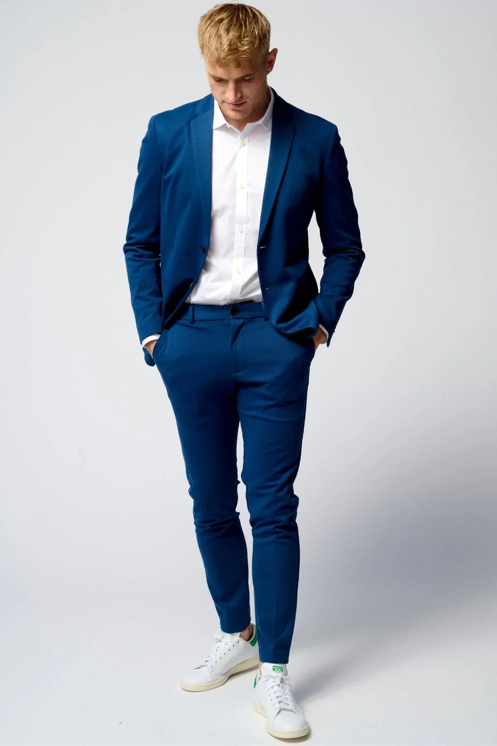 Basic Tight T-shirt - Lys Blå