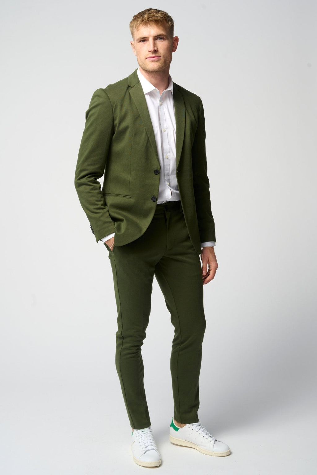 Performance Pants Wide - Army Green