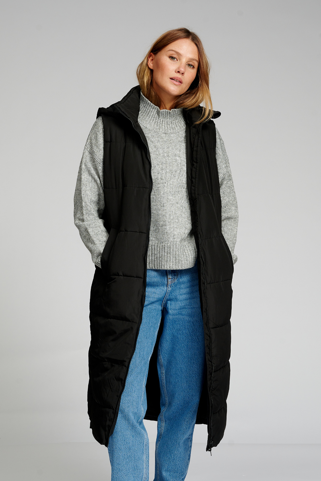 Lang Puffer Vest - Sort