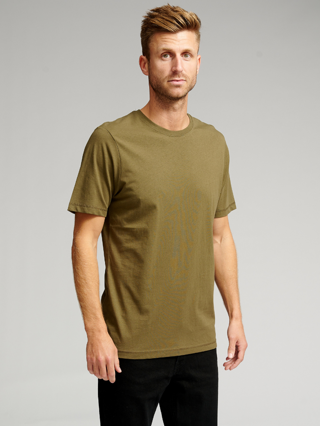 Basic T-shirt - Armygrøn